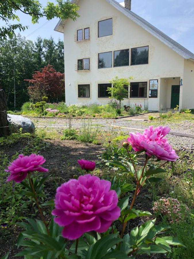 Auberge Ninguruforet Biei Buitenkant foto