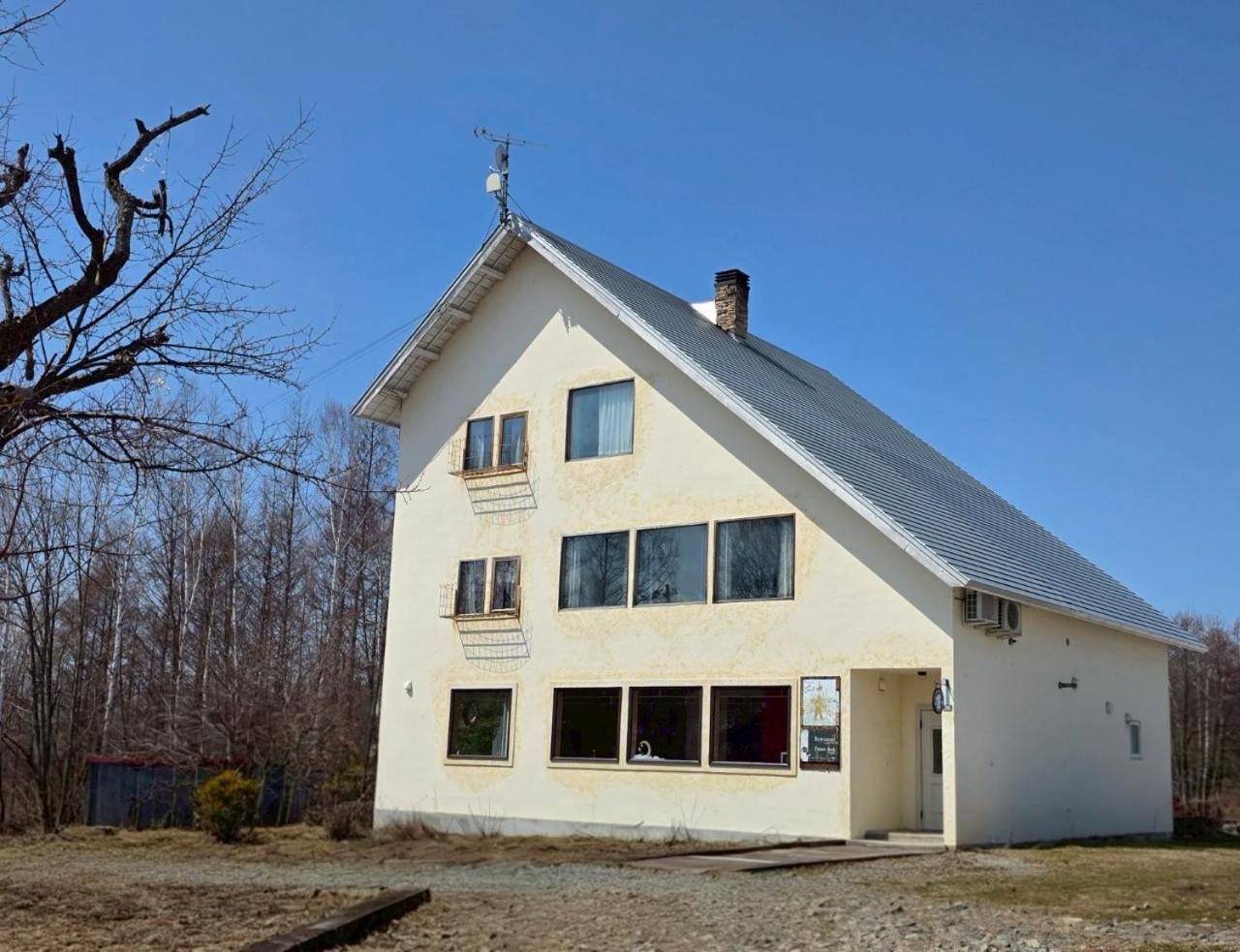 Auberge Ninguruforet Biei Buitenkant foto